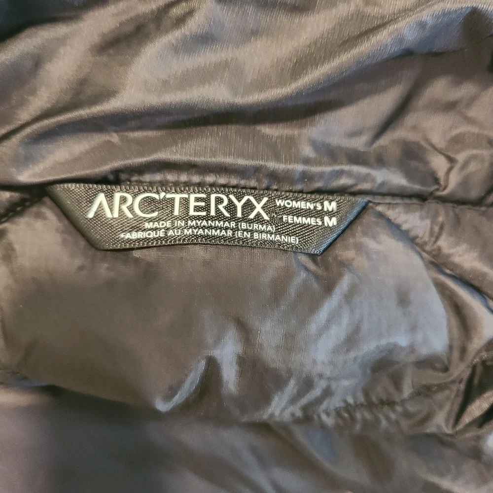 Arc'teryx Black Down Puffer Vest - Picture 5 of 6